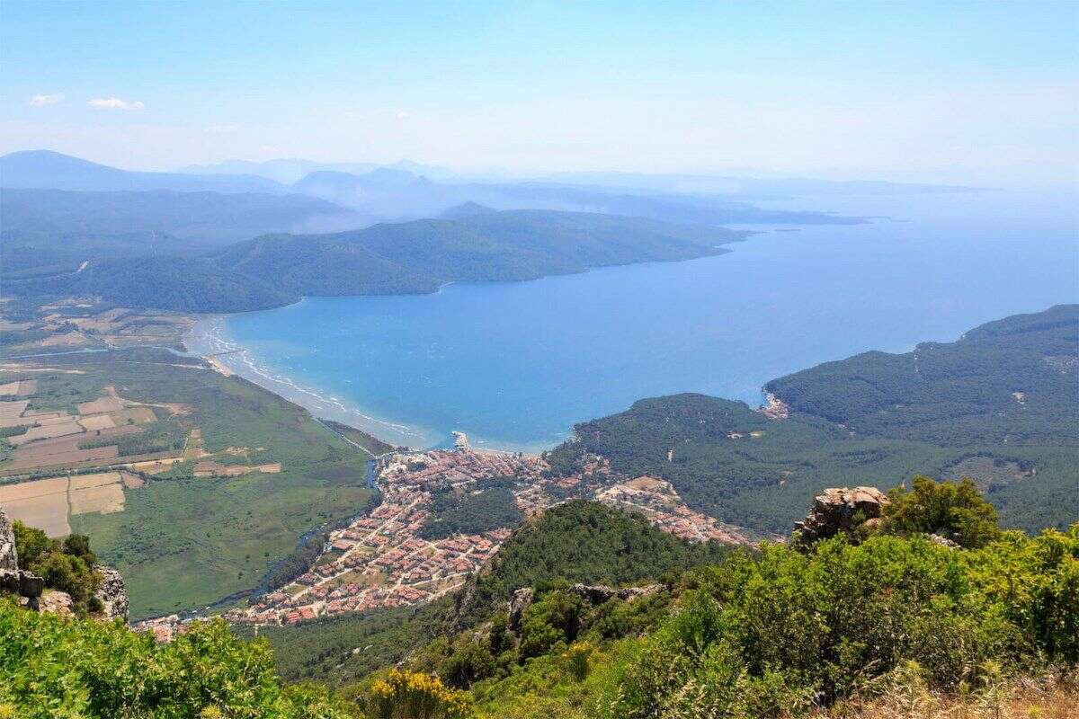 Akyaka’da Tekneciler Bayram Yoğunluğuna Hazırlanıyor 2